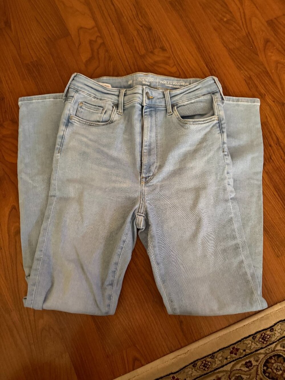 H&M True to You Skinny Jeans - Light Wash